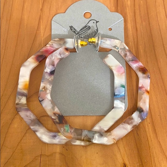 Marbled multicolored fashion hoop earrings - Picture 1 of 3